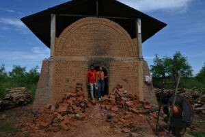 Emprendimientos en el este de Cuba atenúan la crisis de la vivienda