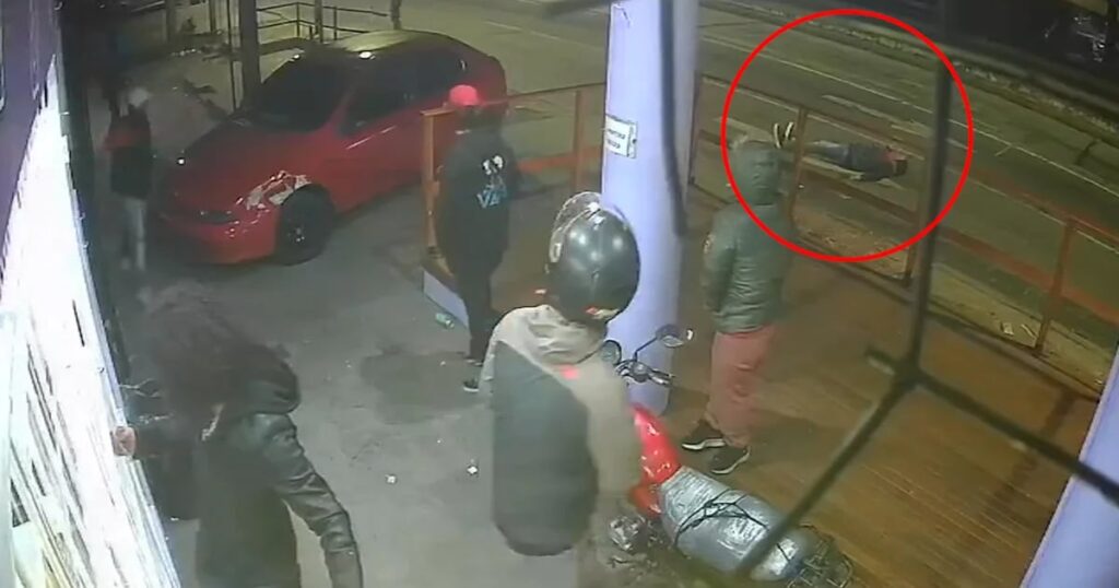 Enfrentamiento a los tiros en San Justo: un hombre les disparó a policías que custodiaban un boliche y terminó muerto