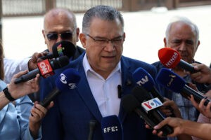 Enrique Márquez recolecta firmas para pedir nulidad de sentencia del TSJ que da ganador a Maduro - AlbertoNews