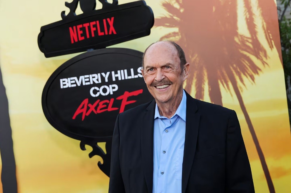 Falleció John David Ashton, uno de los actores de "Un detective suelto en Hollywood" - AlbertoNews