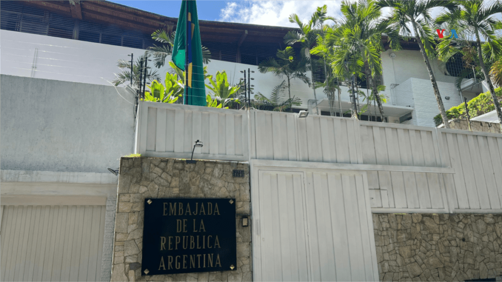 Fuerzas de seguridad cercan sede diplomática de Argentina en Venezuela