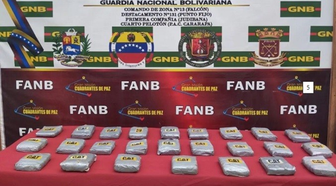 GNB localiza 25 panelas de marihuana en costas de Falcón