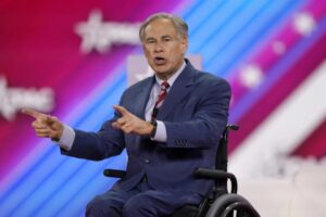 Gobernador de Texas lanza un operativo contra el Tren de Aragua