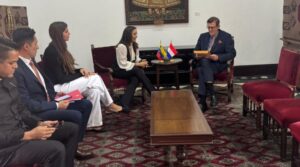 Gobierno venezolano entregó nota de protesta a la embajada de Países Bajos por ocultamiento de Edmundo González
