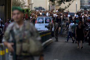 Guerra Israel - Hamás | Directo: Israel bombardea un centenar de posiciones de Hezbolá en el sur de Líbano