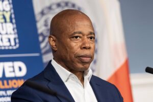 Imputado por corrupción el alcalde de Nueva York en una investigación sobre donaciones durante su campaña