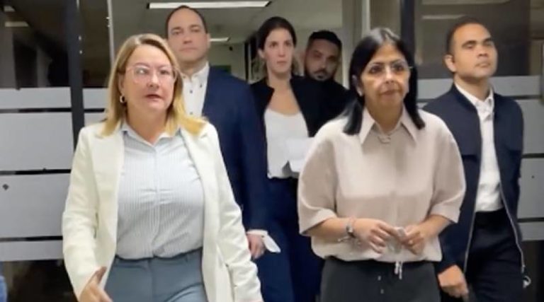 Industria de hidrocarburos se fortalece con supervisión de viceministerios de Petróleo - Yvke Mundial