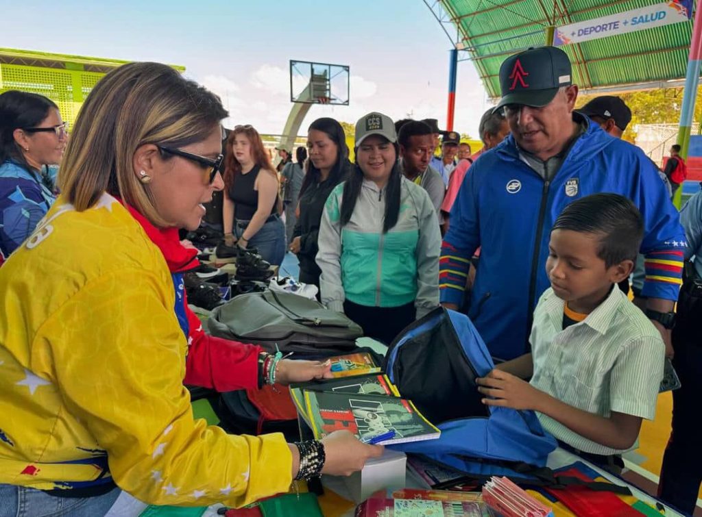 Inició Feria Escolar 2024 en Angostura del Orinoco | Diario El Luchador