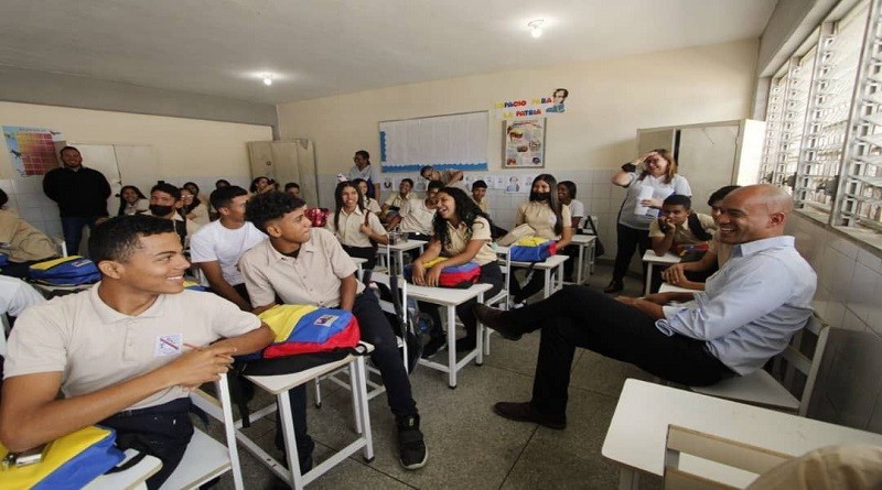 Inició nuevo periodo escolar 2024-2025 en todo el país