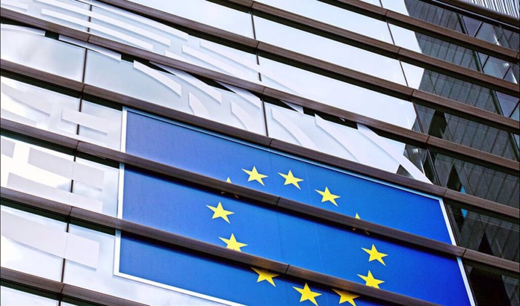 La Eurocámara tumba la importación de alimentos con residuos de pesticidas prohibidos en la UE