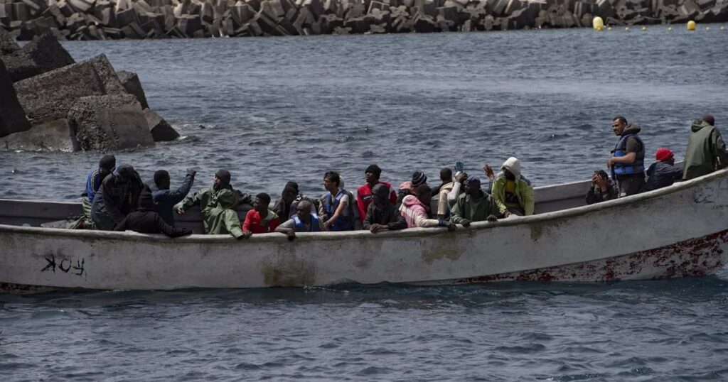La Justicia suspende el protocolo de acogida de menores migrantes del Gobierno canario por vulnerar sus derechos