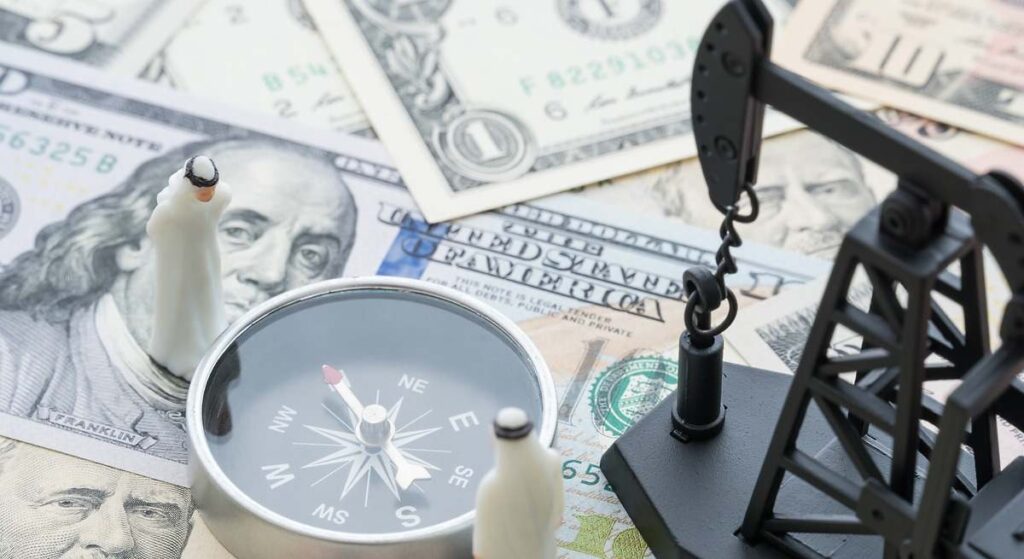 La OPEP+ retrasa dos meses el aumento de producción de petróleo para evitar que siga depreciándose