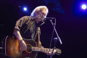 La leyenda de la música country y premiado actor Kris Kristofferson muere a los 88 años - AlbertoNews