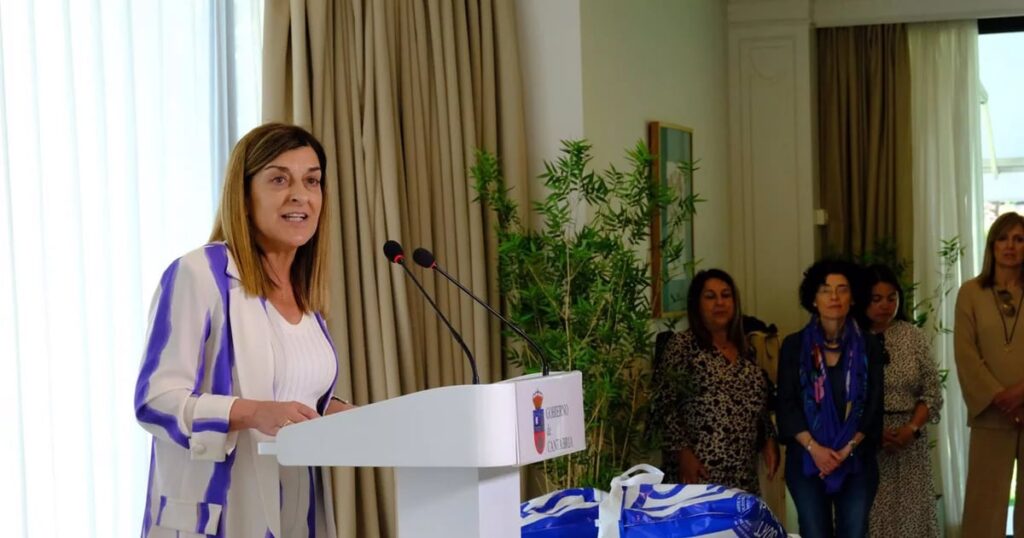 La presidenta de Cantabria acudirá a la reunión con Sánchez pero no para negociar sobre financiación autonómica