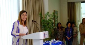 La presidenta de Cantabria acudirá a la reunión con Sánchez pero no para negociar sobre financiación autonómica