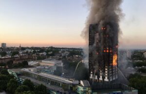 Las 72 muertes de la tragedia de la Torre Grenfell de Londres en 2017 «podrían haberse evitado», según la investigación