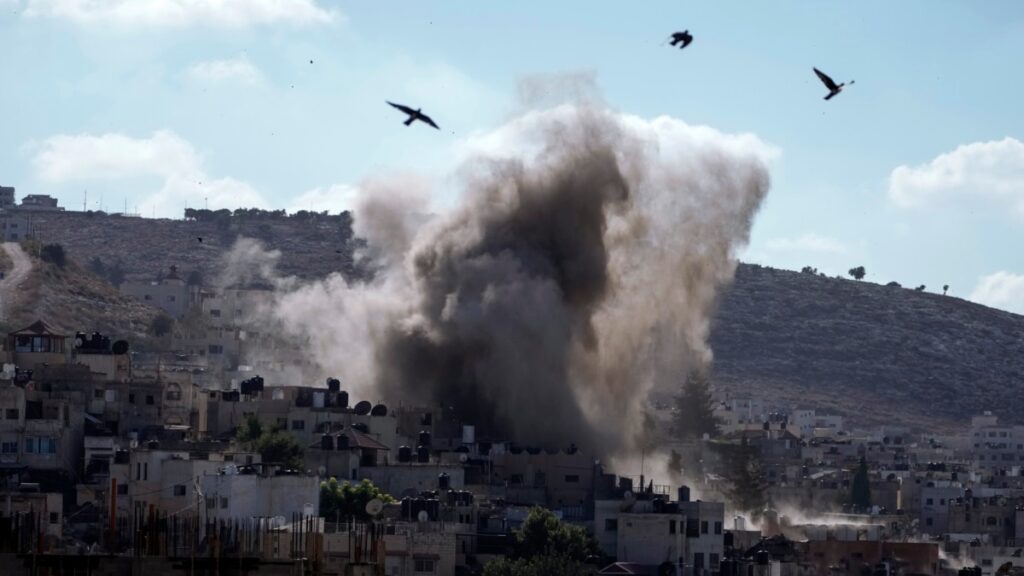 Fuerzas israelíes parecen retirarse de campo de refugiados en Cisjordania tras operación militar