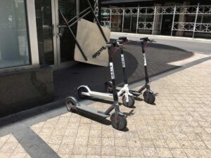 Las lesiones por bicicletas eléctricas y scooters en EE.UU. están aumentando - AlbertoNews