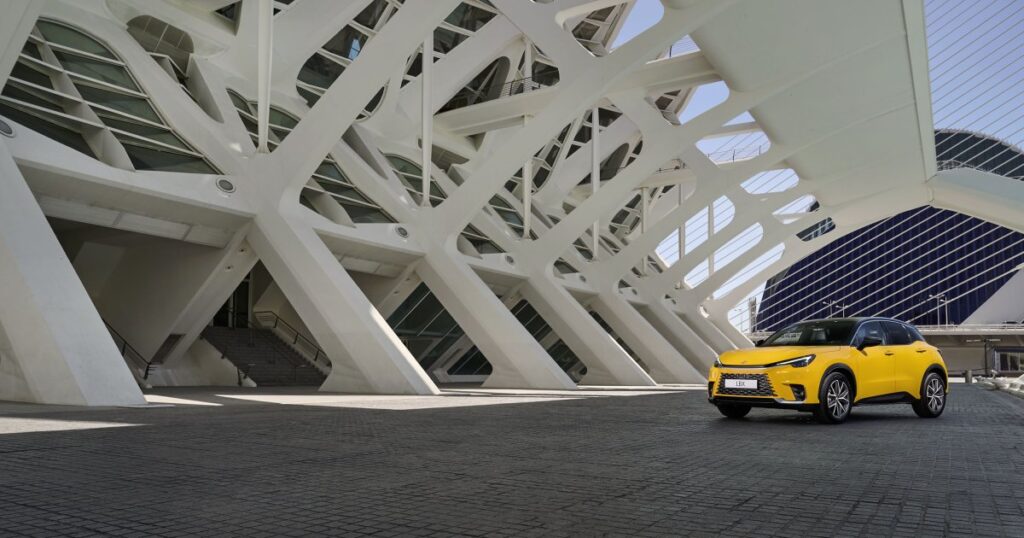 Lexus, presente en Valencia por quinto año como vehículo oficial de la Copa Davis