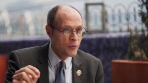 Esfuerzos de paz en Colombia no funcionarán mientras segregación económica sea la norma: relator ONU