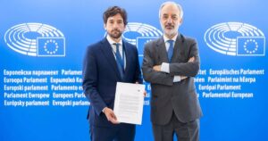 Los eurodiputados gallegos del PP celebran el reconocimiento de Edmundo González como presidente electo de Venezuela