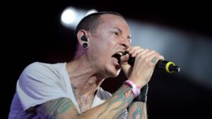 Madre de Chester Bennington lanzó dura crítica a la reunión de Linkin Park