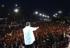 Maduro asegura que MCM prepara salida del país