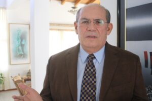 Maduro se hunda en un mar de equivocaciones: Omar González