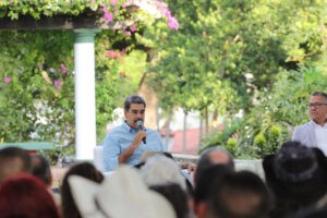 Maduro y Padrino López denunciaron recolección de fondos para atentados en Venezuela