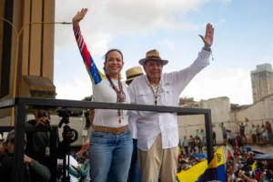 María Corina y Edmundo afirman estar dispuestos a negociar, desde el Foro ‘Héroes de la Democracia’