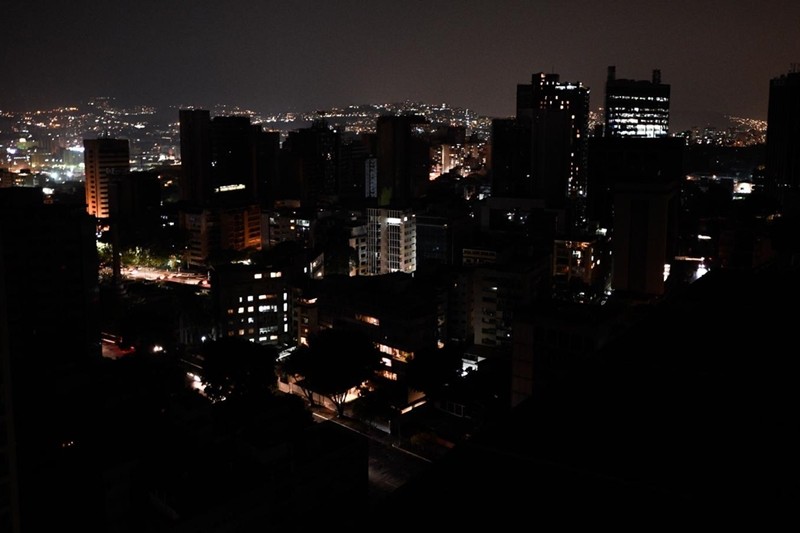 Masivo apagón expuso la devastadora crisis eléctrica tras años de mala gestión del régimen de Maduro
