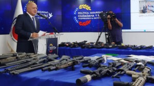 Min. Cabello denuncia decomiso de armas y plan para atentar contra instituciones del Estado