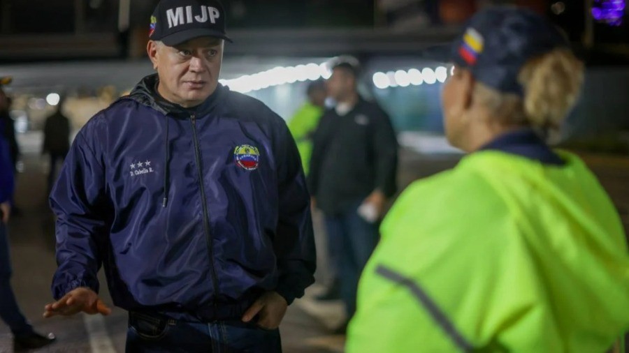 Ministro Cabello inicia lucha contra los "piques" ilegales