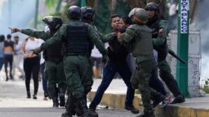 Misión de ONU nota “represión desmedida”. Se paraliza Amuay.