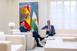 Moreno sale de Moncloa "con las manos vacías" y urge a Sánchez a retirar el cupo catalán