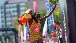 Muere atleta olímpica luego de que su novio la prendiera en fuego