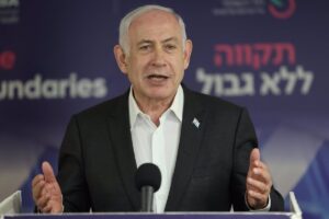Netanyahu niega que una tregua sea inminente y ordena al Ejército atacar "con todas sus fuerzas" en Líbano