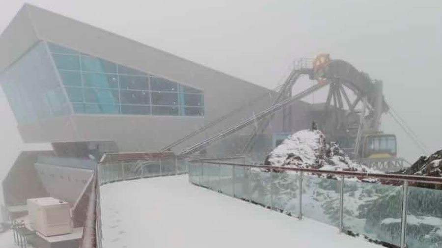 Nevada vistió de blanco la estación Pico Espejo (+video)