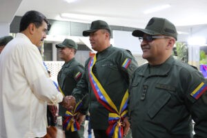 Nicolás Maduro: Sus sanciones son condecoraciones en el alma de los patriotas