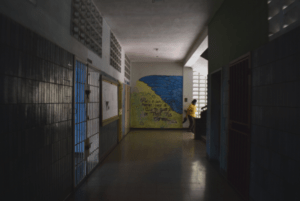 Organizaciones piden promover libre debate en las escuelas ante clima represivo