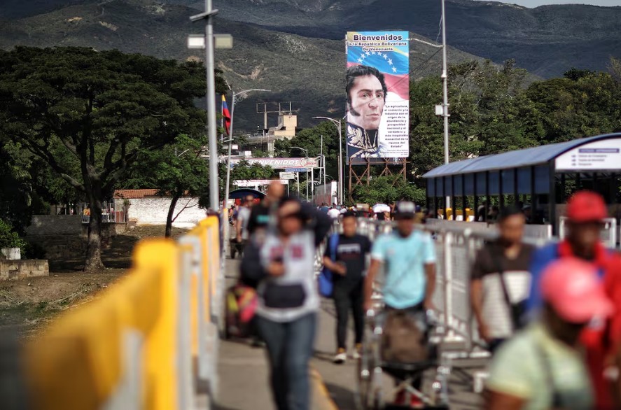Perseguidos en Venezuela viven un calvario en Colombia: necesitan ser reconocidos como refugiados, pero Cancillería no ha agilizado procesos - AlbertoNews