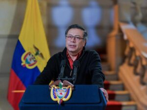 Petro acude a movimientos sociales tras denunciar supuestas conspiraciones | Gobierno | Economía