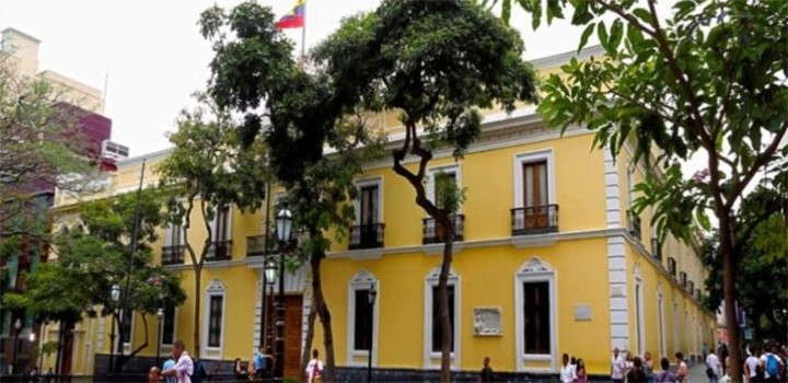 Revoca beneplácito otorgado a Brasil sobre embajada de Argentina