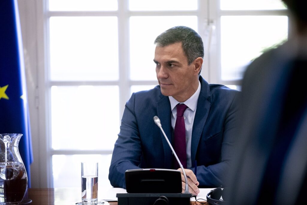 Sánchez inicia contactos para reunirse con los presidentes de CCAA, empezando por Euskadi y Cataluña