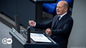Scholz arremete contra la ultraderecha en debate – DW – 11/09/2024