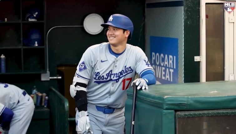 Shohei Ohtani sigue haciendo historia en el béisbol: disparó tres jonrones y se convirtió en el primer jugador en el 'Club de los 50-50' - AlbertoNews