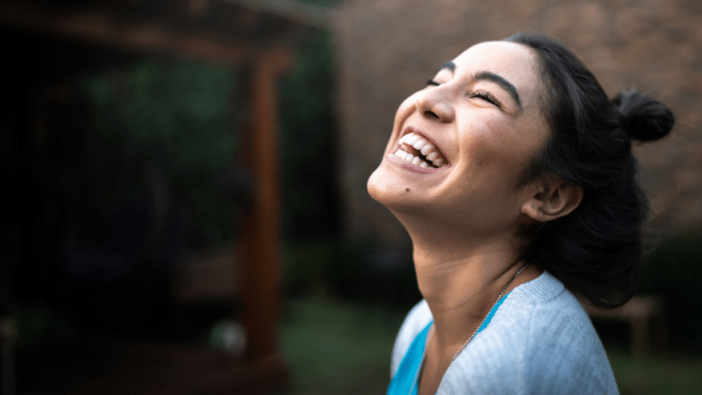 Si aplica esto en su vida, puede ser feliz 'pase lo que pase', dice un experto