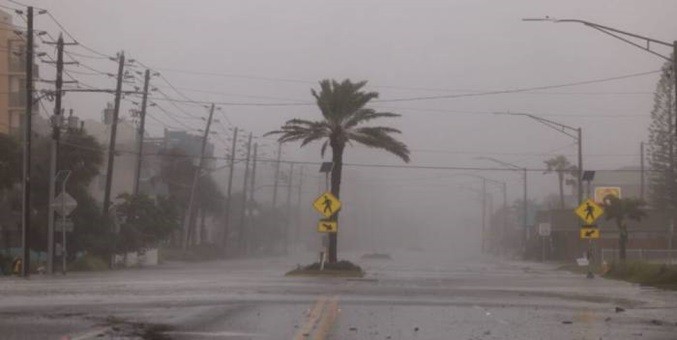 Suben a 42 los muertos tras paso del huracán Helene por EE.UU.