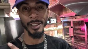 Sujeto que insultó a repartidor venezolano en Washington sorprende con mensaje en español - AlbertoNews