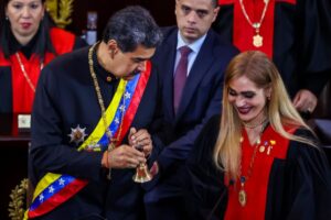TSJ y CNE rechazan sanciones "injerencistas" de EE .UU contra sus funcionarios